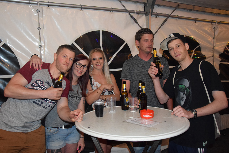 Dorffesthuetten2018staub